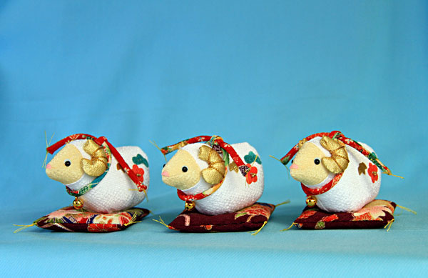 未年　３匹のひつじ　・・